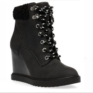 DV Dolce Vita Black Sherman Lace Up Wedge Booties Boots Size 9.5 Women’s Boots